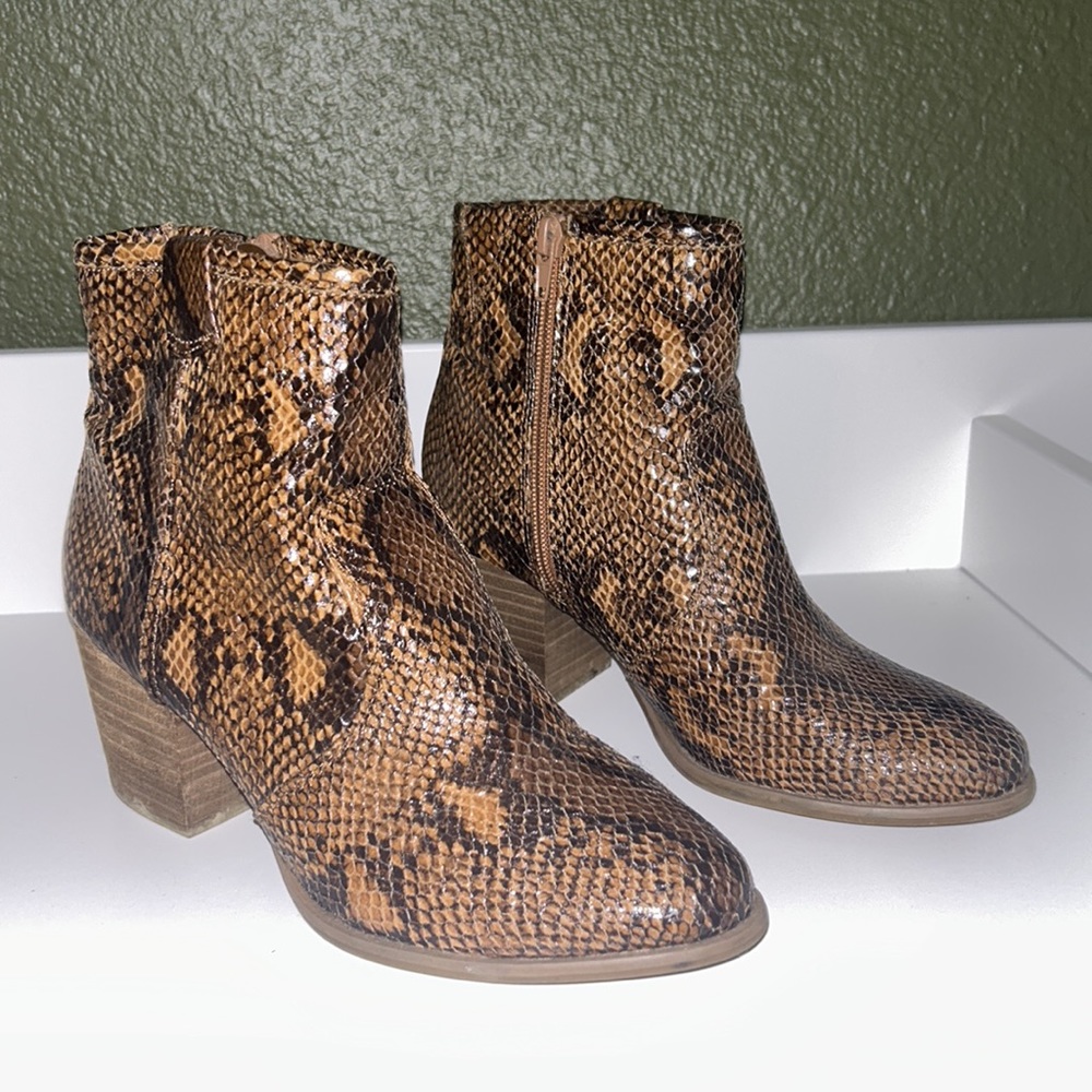 Carlos by Carlos Santana Heeled Boots
